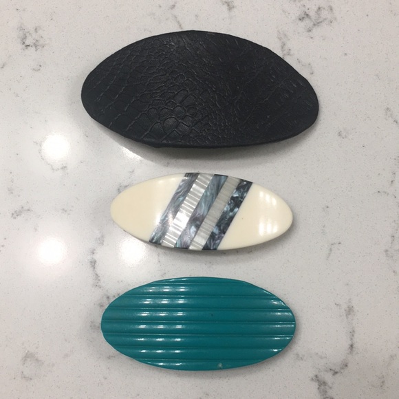 Vintage Accessories - Set of 3 vintage hair clips